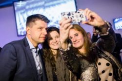 Eksplozja poparcia w internecie