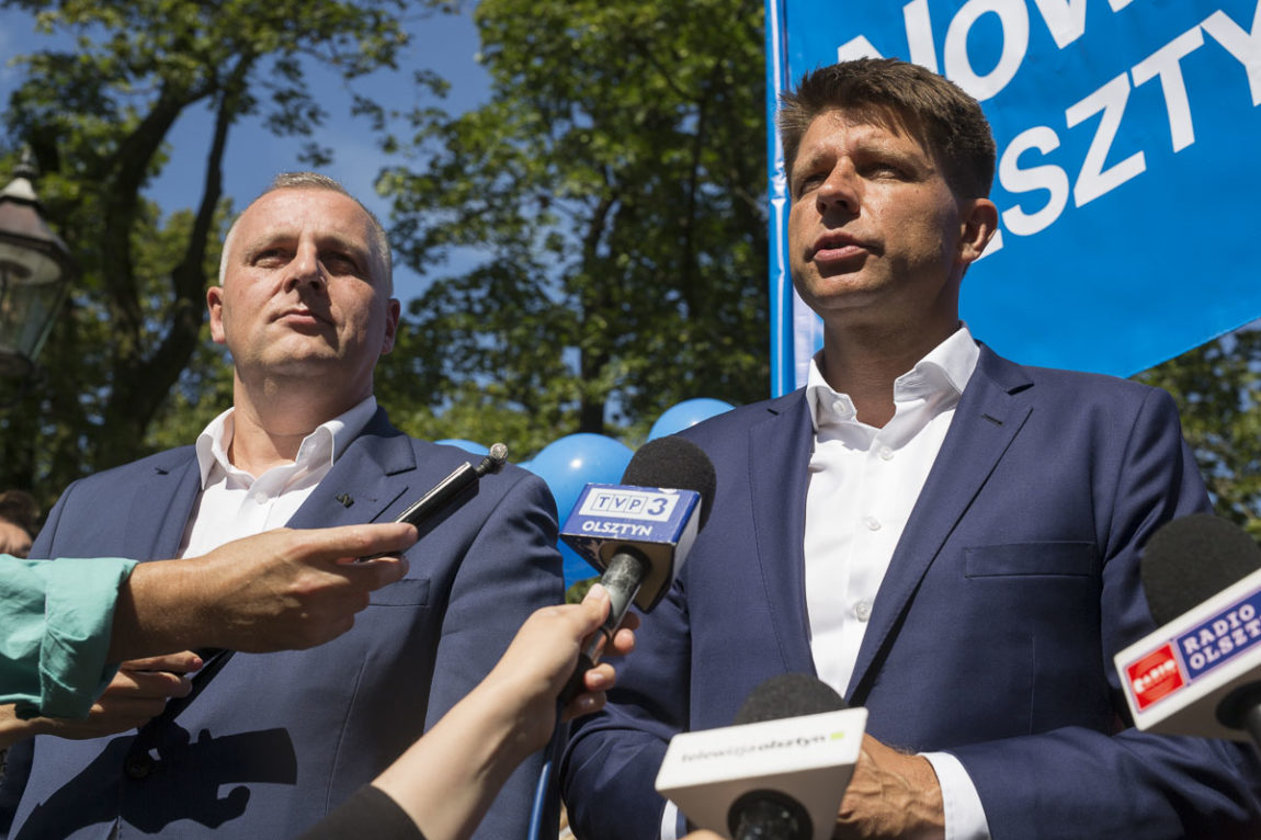 „Nowoczesna. Tu zaczyna się lepsza przyszłość” – Ryszard Petru i posłowie w Olsztynie