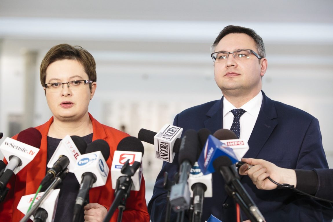 Nowoczesna: Minister Adamczyk powinien zostać odwołany