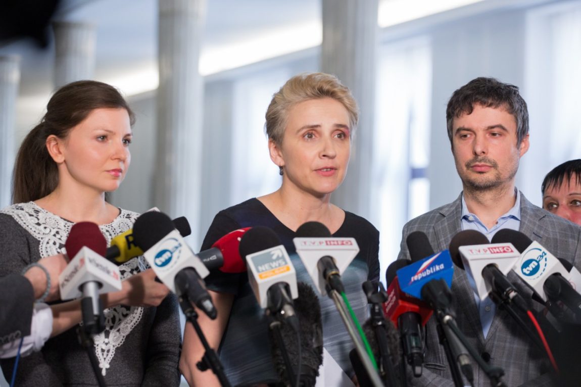 Nowoczesna domaga się, by pigułka „dzień po” pozostała dostępna bez recepty