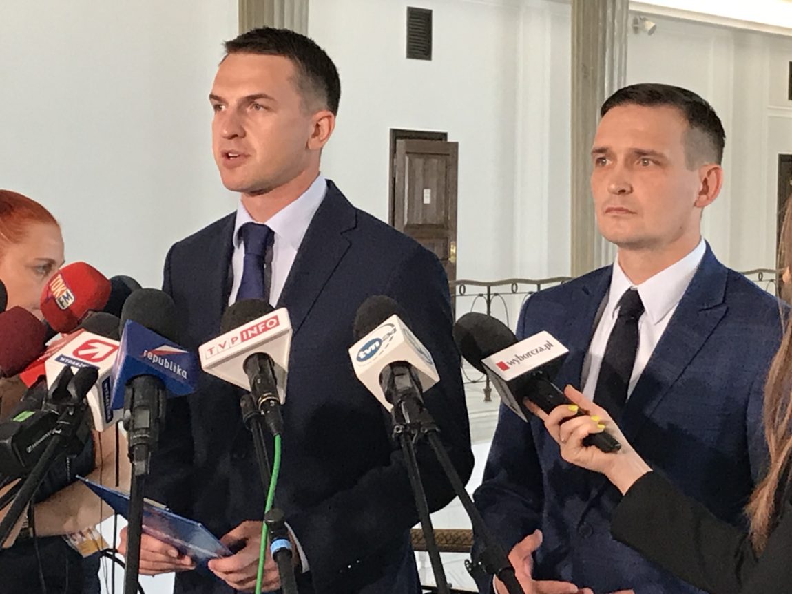 PiS buduje państwo policyjne. Inwigilacja opozycji.