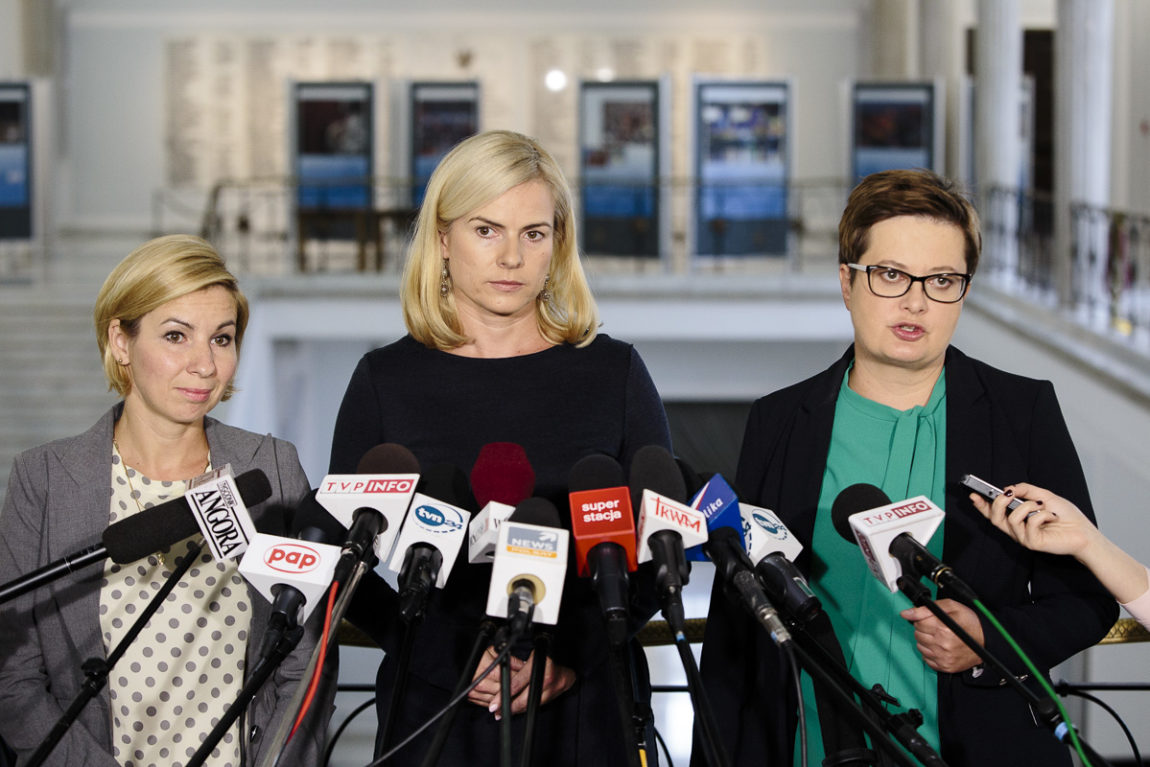 Szkoła bez podręczników – złe efekty chaotycznej reformy.
