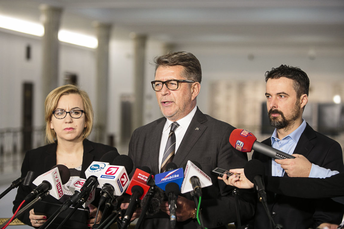 FIASKO ROZMÓW PREMIER SZYDŁO Z PROTESTUJĄCYM LEKARZAMI REZYDENTAMI