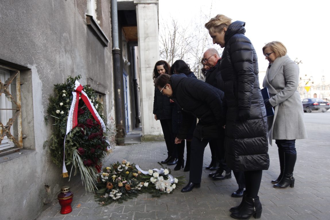 Niech prezydent wycofa projekt ustawy o Dniu Pamięci Polaków ratujących Żydów