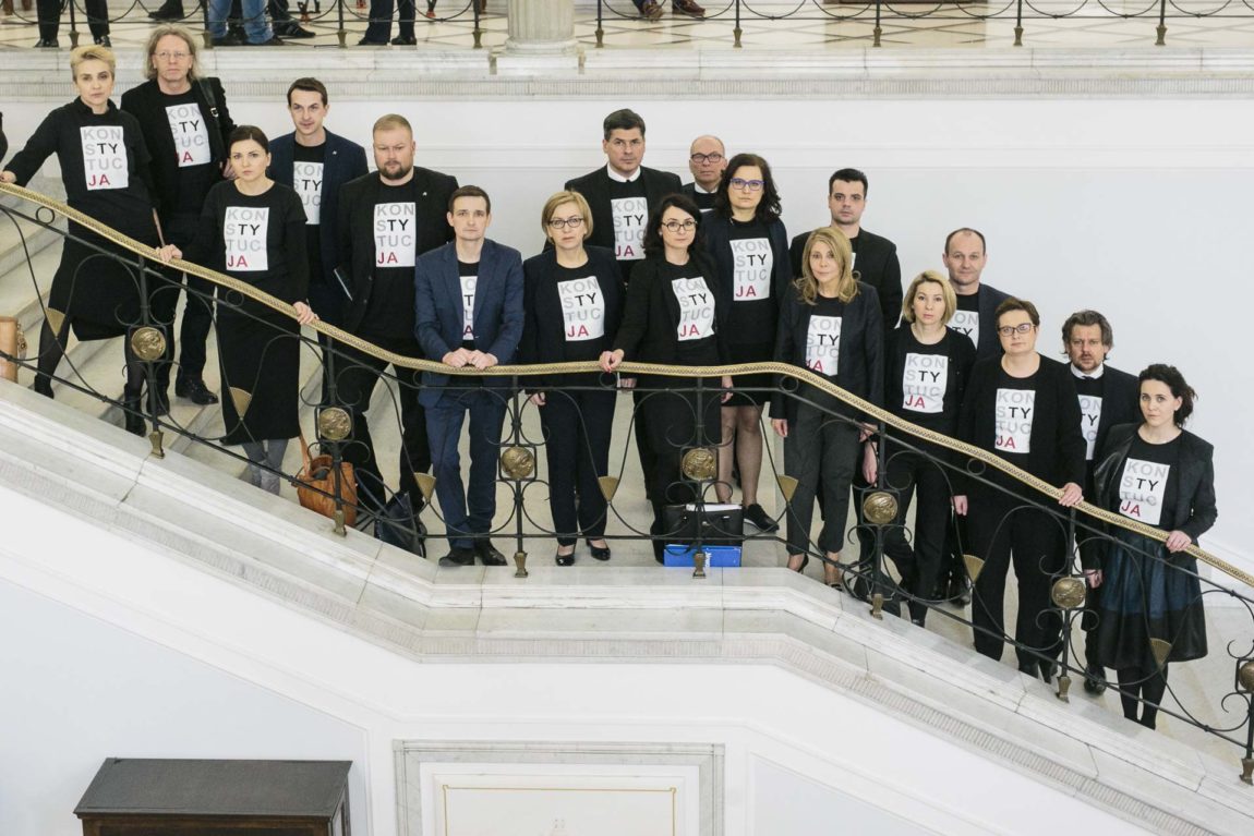 Nie akceptujemy wyboru politycznych nominatów PiS i Kukiza do KRS