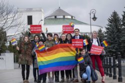 Koniec z horrorem pseudoterapii konwersyjnych na osobach LGBT – ustawa KPH i Nowoczesnej w Sejmie