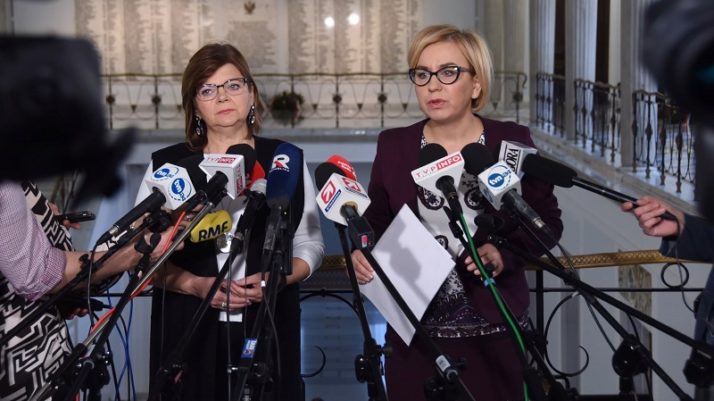 Trzymajcie się za portfele! Nowoczesna przeciwko likwidacji limitu 30-krotności składek na ZUS!